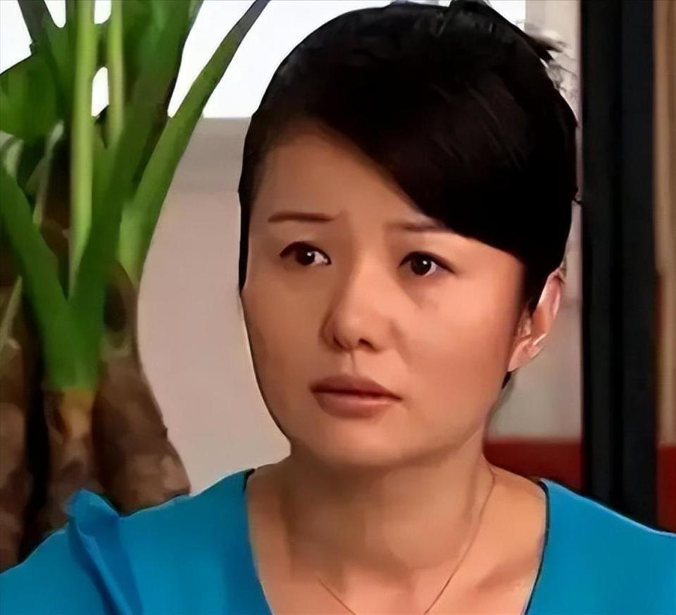 當年挺孕肚拿獎!59歲影后遭爆「丈夫出軌+繼子冷漠」 如今「推輪椅現身市場」網卻羨慕不已