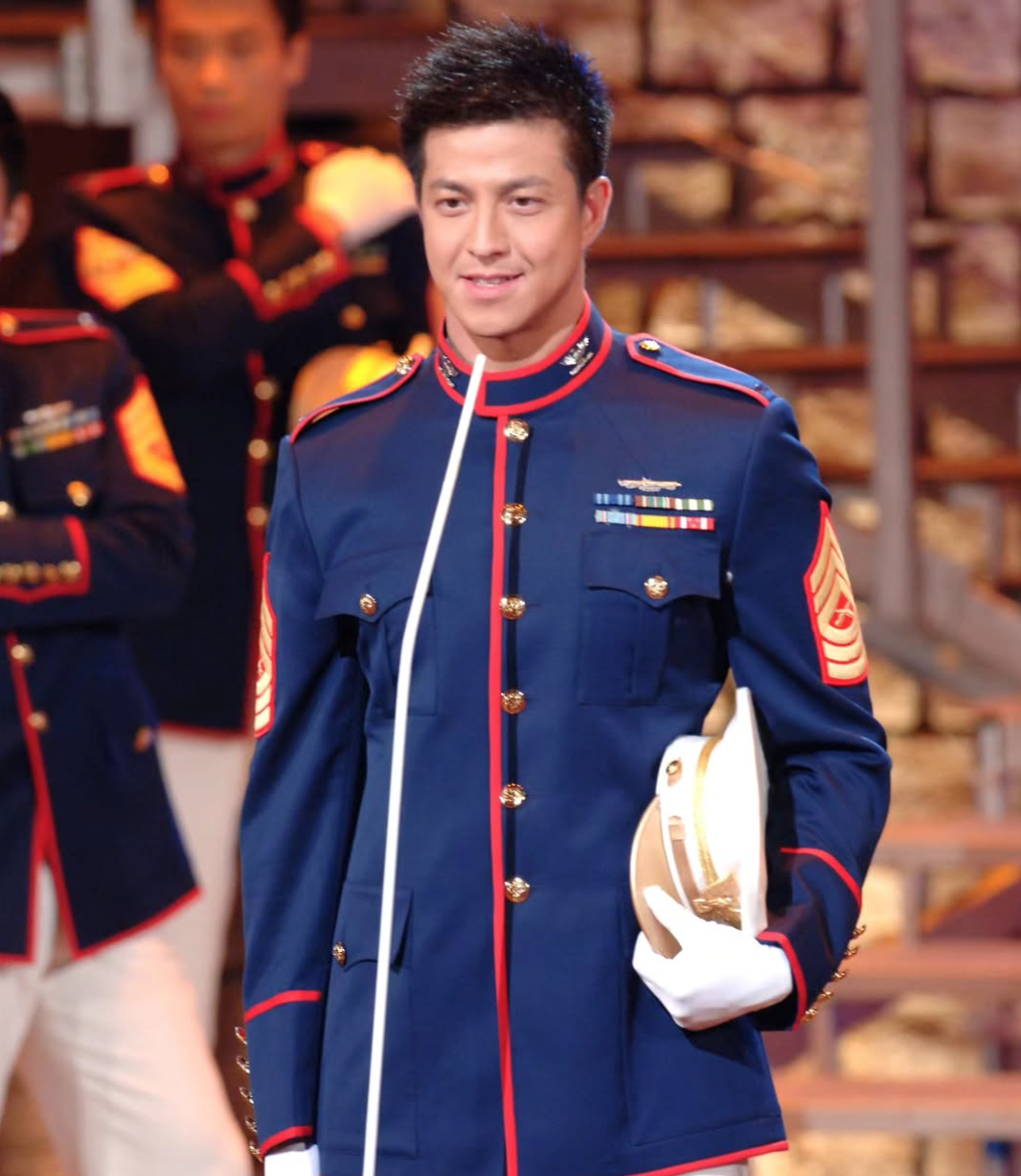 只撐2個月!58歲男星「認愛小21歲千金」慘破局 遭控癡漢「公開揮汗緊貼照」分手原因曝光