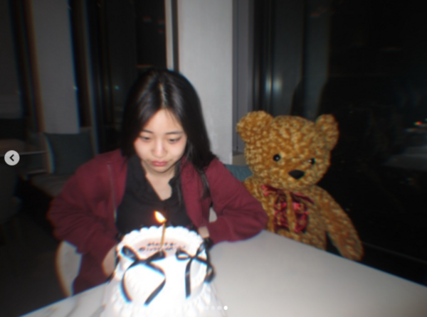 女大十八變!許老三「曬14歲生日美照」 穿細肩帶禮服「甜辣神顏複製小S」網全戀愛❤️