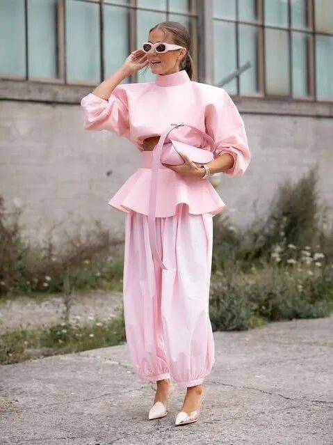 牛仔寬褲失寵了?2026年春夏「最時髦3件褲」 舒適又時尚「穿上瞬間年輕好幾歲」