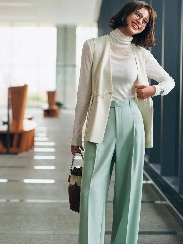 牛仔寬褲失寵了?2026年春夏「最時髦3件褲」 舒適又時尚「穿上瞬間年輕好幾歲」