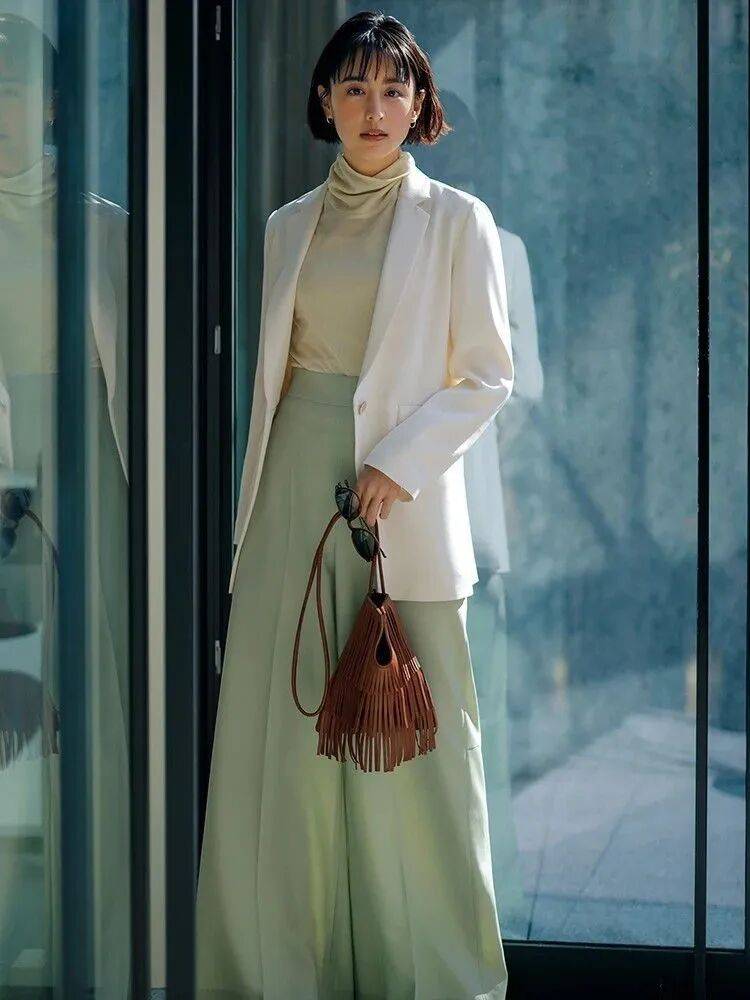 牛仔寬褲失寵了?2026年春夏「最時髦3件褲」 舒適又時尚「穿上瞬間年輕好幾歲」