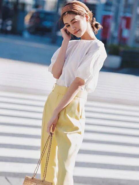 牛仔寬褲失寵了?2026年春夏「最時髦3件褲」 舒適又時尚「穿上瞬間年輕好幾歲」