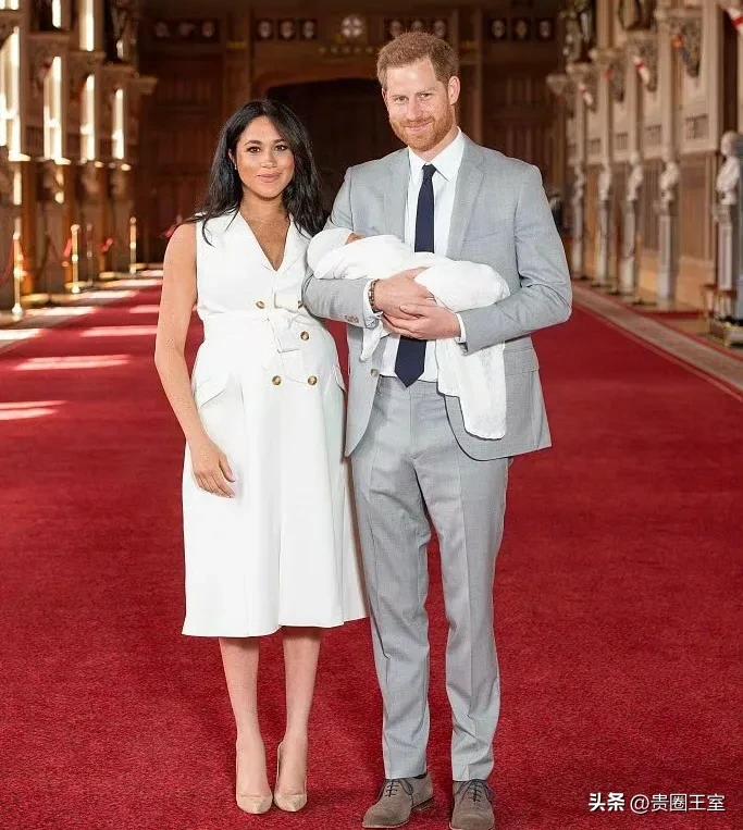 嫁哈利王子7年！梅根「突和白髮男子合照」一看「轉正面1亮點」網愣：昔日王妃風采全不見