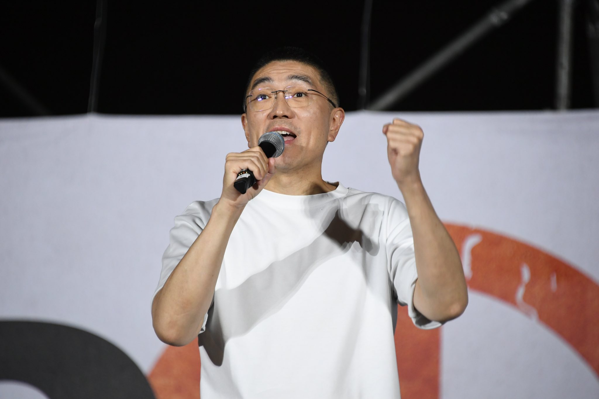 謝國樑B流惡化住院！醫生示警「3危險症狀」　千萬別耽誤「嚴重恐致命」