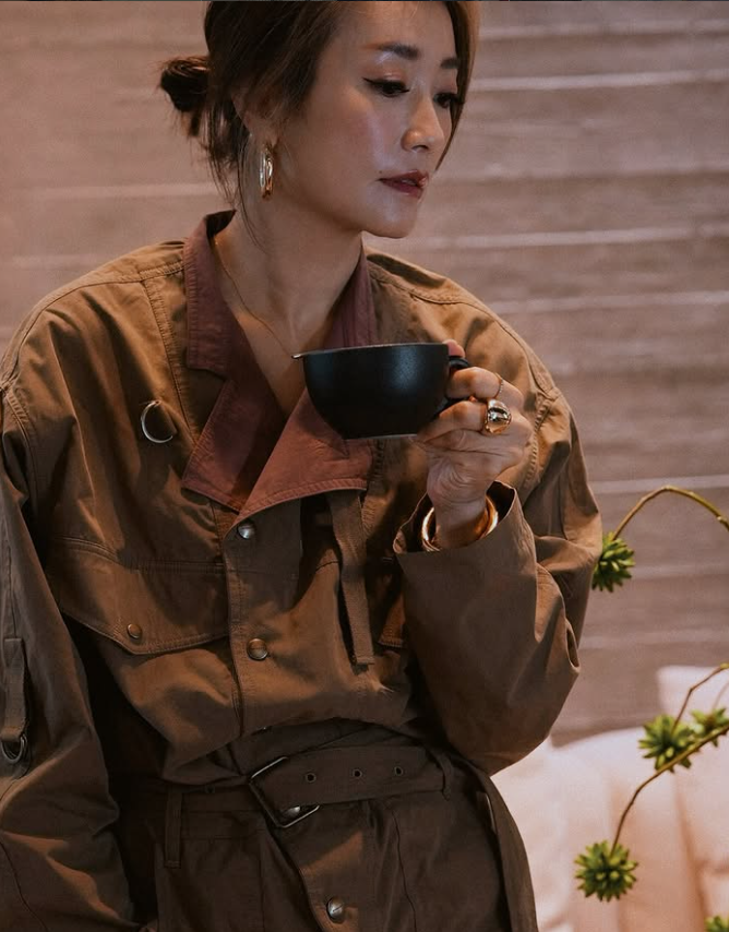 曾拒絕謝霆鋒追求！清純女星「當紅轉身嫁豪門」　公公是議員「49歲活出女人榜樣」驚人近況曝