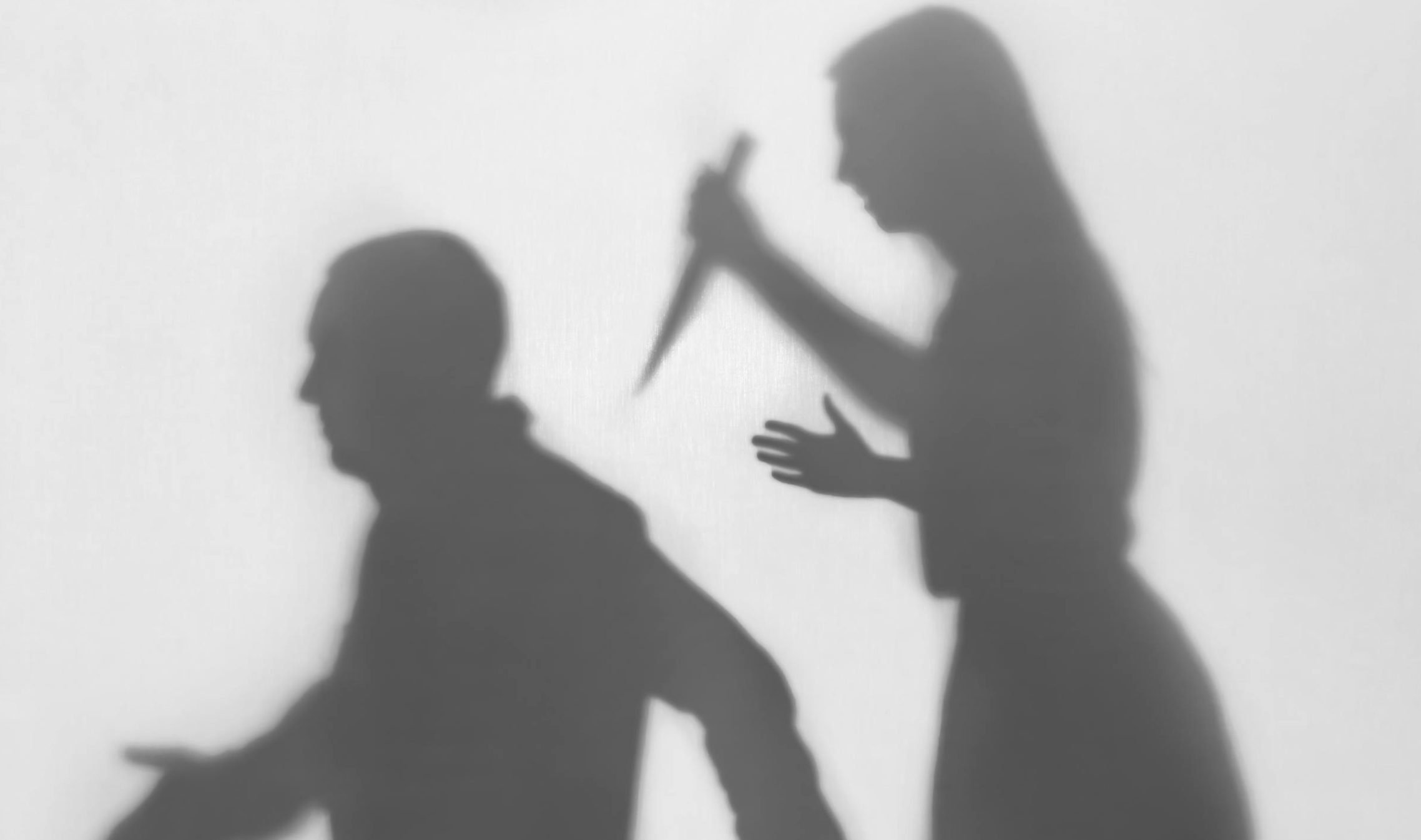 血洗咖啡廳!58歲婦「找女婿殺掉老公」 發狠「50多刀斷命根」原因曝光