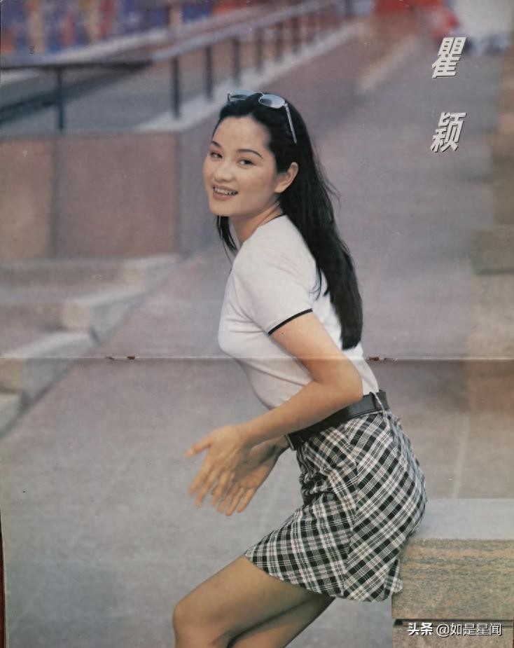 曾是一代女神!54歲資深女星「滿頭白髮老態現身」 無濾鏡照「昔日美貌不再」網全認不出