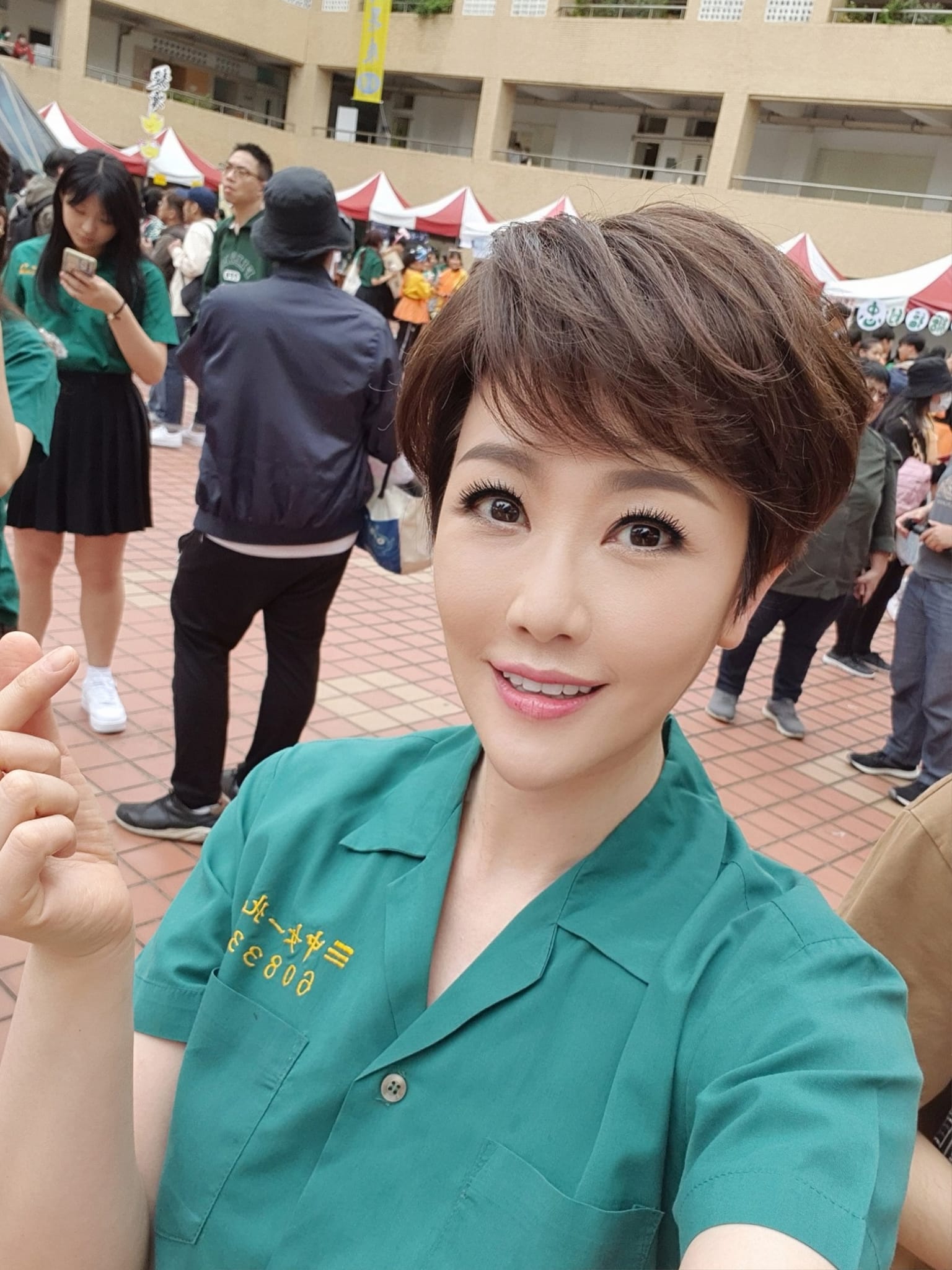 腦出血送醫搶命！《六燈獎》主持人「插管第7天」妻子突發聲