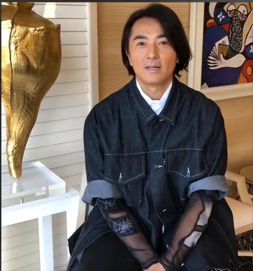 靠1角色紅30年!58歲當紅天王「移居日本農村」 多年後「被目擊生活近況」讓無數人搖頭