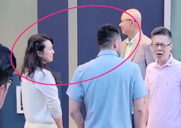 黃仁勳「準媳婦、準女婿」曝光!緊黏2人「超狂背景被起底」