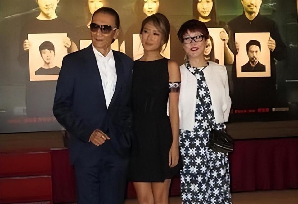 最叛逆星二代!她被酸風流成性「一年換7任男友」 未婚生兒女「如今42歲無人敢娶」