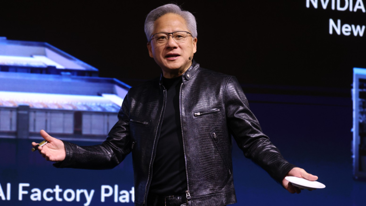 黃仁勳感性告白「台灣就像家一樣」!當場「點名5台廠」罕秀台灣國旗