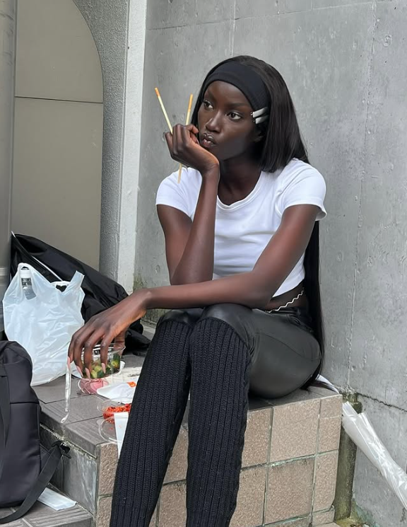 只是隨手一拍! 19歲黑人女大生「一夜爆紅」 多年後身分升級「近況太驚人」