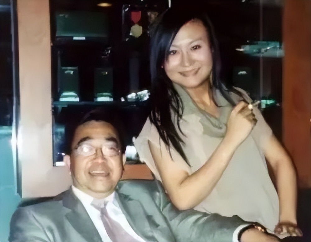 放棄國籍遠嫁美國!知名女主播「遭虐慘淪人乾」 被問離婚「她激動回一句」讓無數人搖頭...