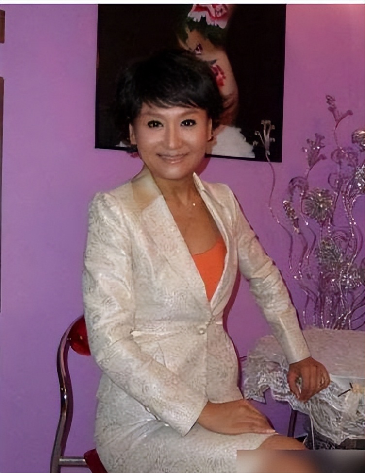 放棄國籍遠嫁美國!知名女主播「遭虐慘淪人乾」 被問離婚「她激動回一句」讓無數人搖頭...