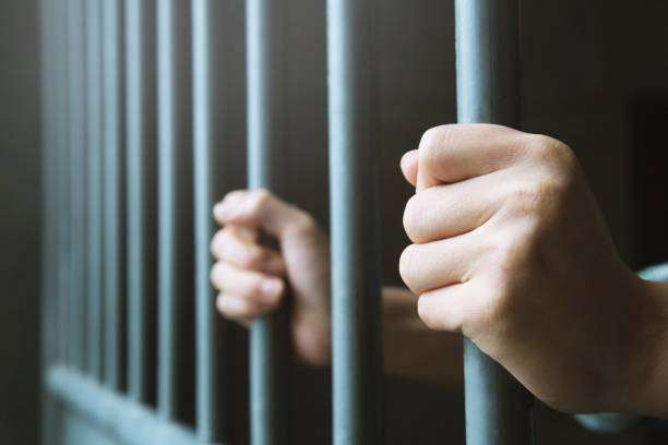 9歲兒遭侵犯後奪命!他剛出獄「當街被私刑」母痛哭:正義終於伸張
