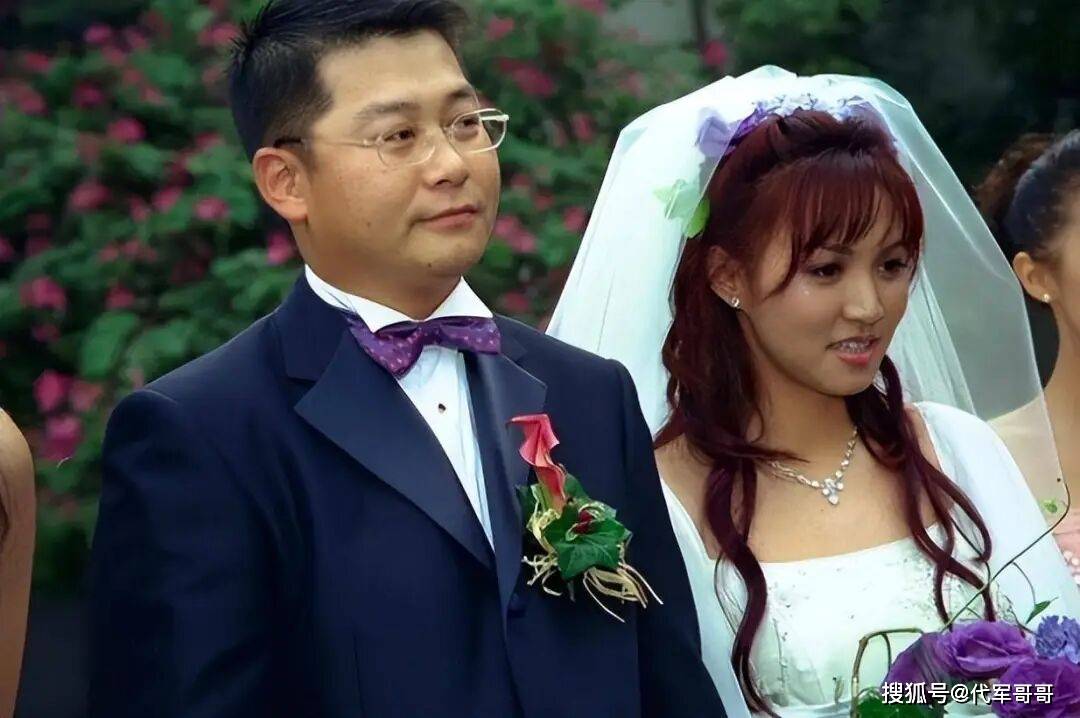 當紅時嫁入豪門!53歲歌后生兒女「成為人生勝利組」 結婚11年「無預警開撕前夫」離婚原因曝光
