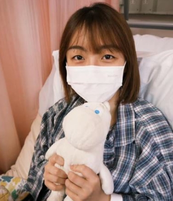 不到30歲!正妹主持驚傳「卵巢癌逝」捐大體 醫警告5徵兆:愛吃1物風險高