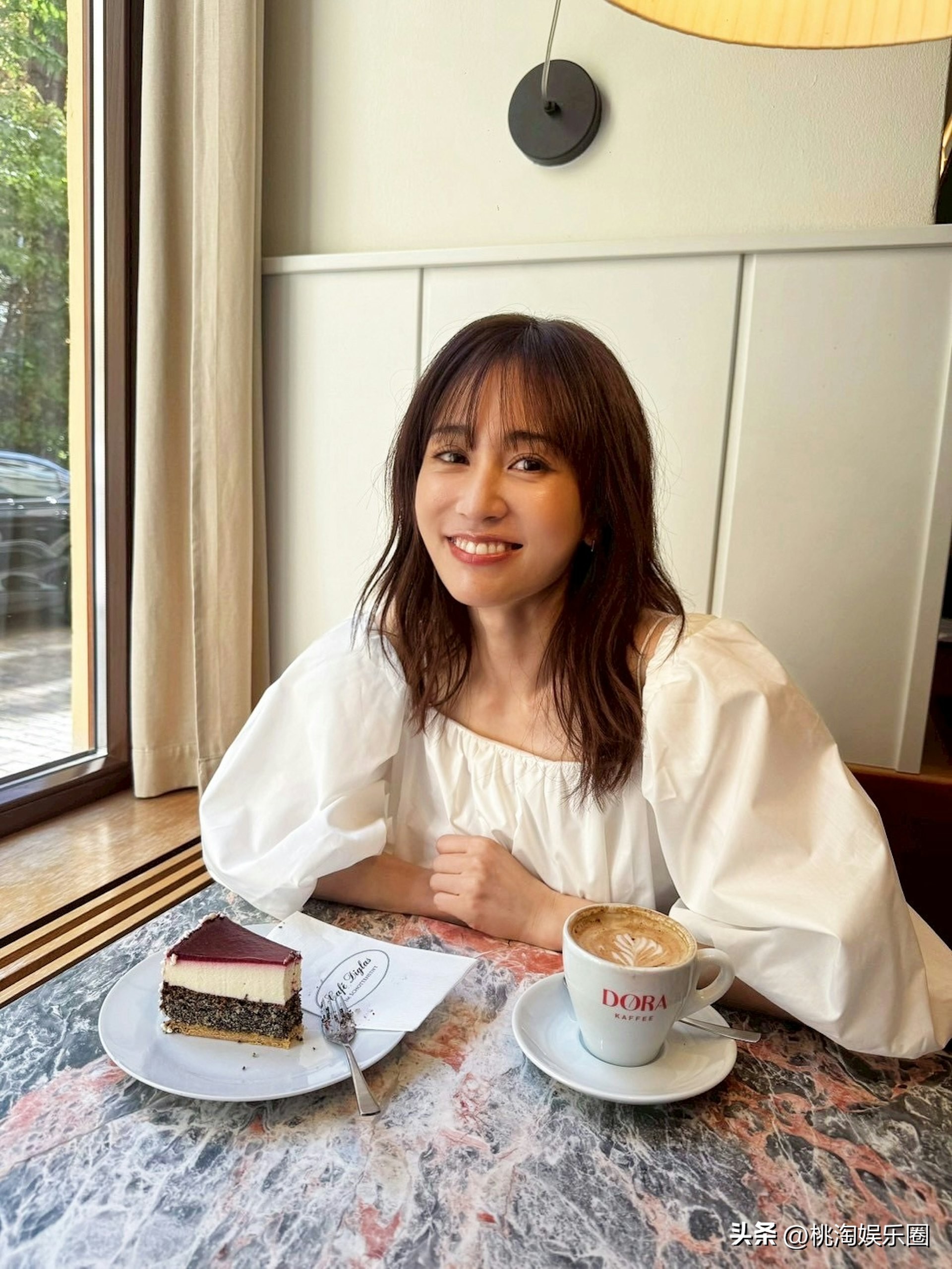 34歲清純女星「突下海拍大尺度」!挨酸「當媽為錢脫衣」她不忍反擊了