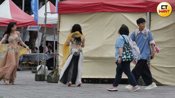 不倫風波7年!阿翔驚傳「悄搬7000萬豪宅」 Grace鬆口「身分證狀態改了」