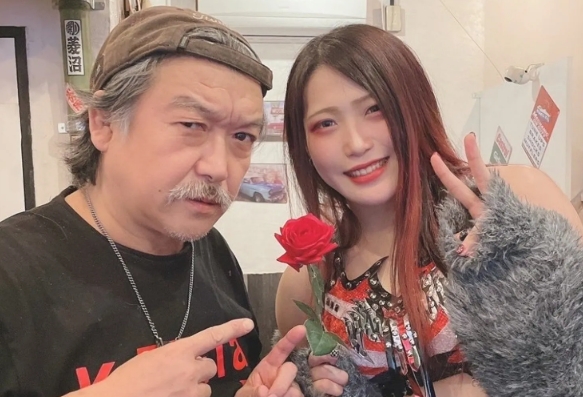 已經有20子女！61歲資深男星「宣布8度再婚」　前妻一聽「崩潰發聲了」