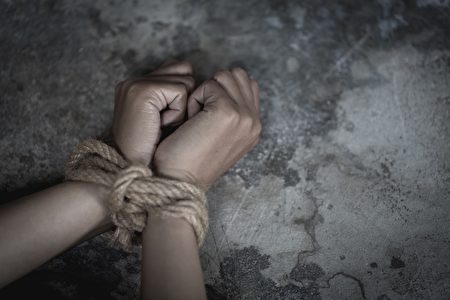最後遺言「爸爸救救我」！10歲女童驚傳身亡