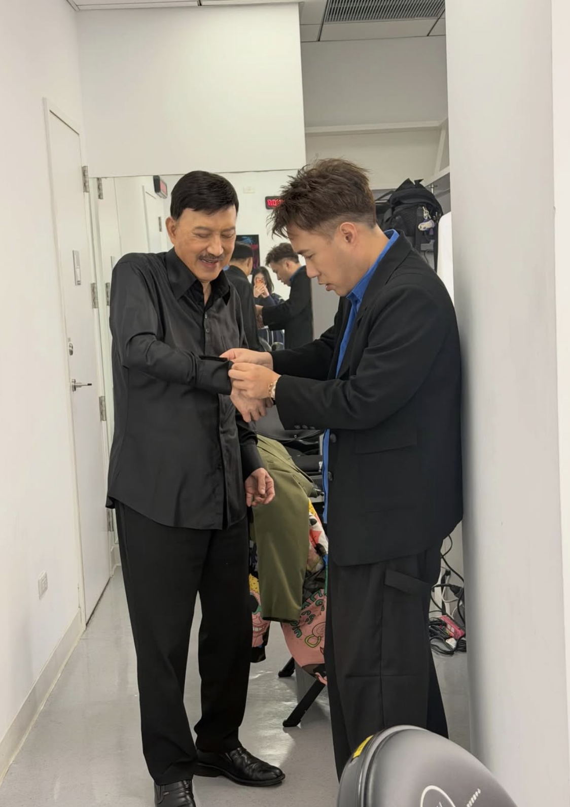 惹禍星二代變家庭支柱！41歲男星「亮相超狂蛻變」震驚娛樂圈　大姐大欣慰喊「蛻變人生模範」