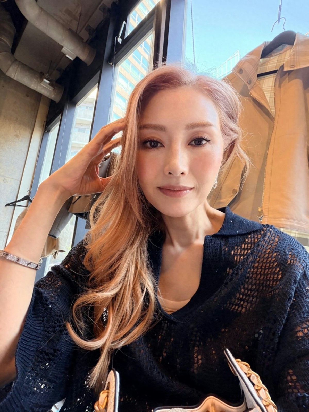 嫁豪門全面息影！昔日第一美人「歡慶56歲生日」　亮相「瘦到脫相氣色差」網愣：70歲老太太