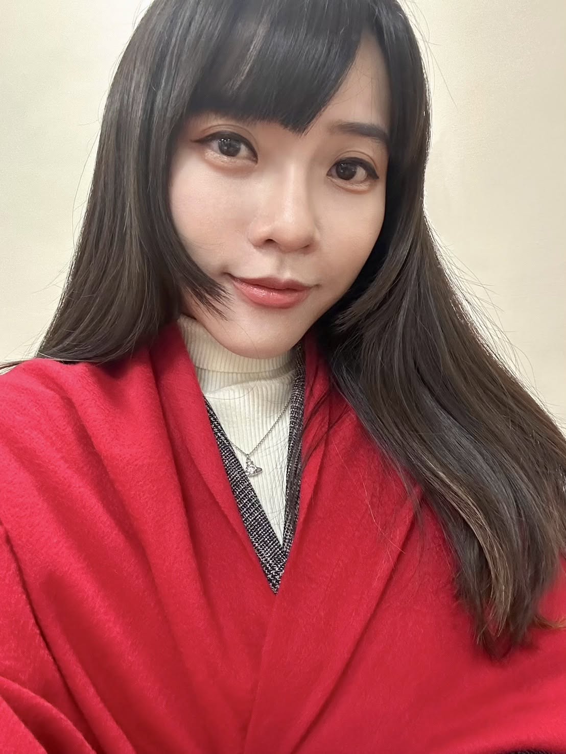 被爆遭女友劈腿！黃捷坦承「有過同性伴侶」　爸媽看新聞才知「她嘆是被迫出櫃」