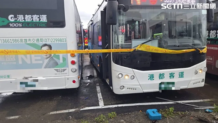 剛走下車！高雄46歲客運司機「卡兩車中間」送醫不治