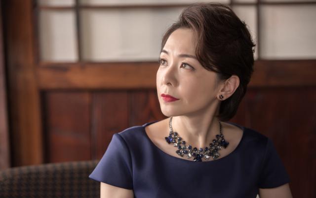婆婆逼我上交薪水「供小姑出國唸書」！　我秒拒絕「老公終於出聲」我笑笑回房間：我媽是對的