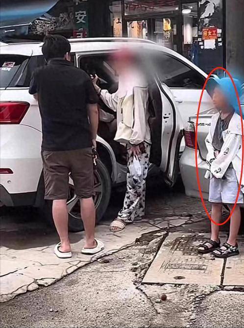 帶兒子親自捉姦！尪車內約會還嗆「我出軌怎麼了」　小三正臉曝光「爽收金銀首飾」