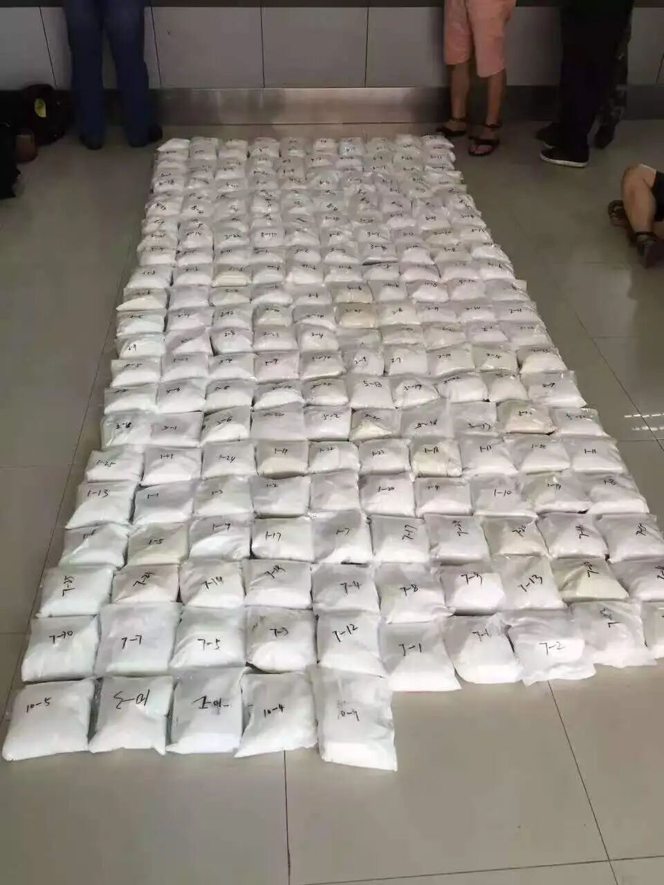 毒販懸賞令曝光！一顆頭1000萬「一雙眼睛50萬」