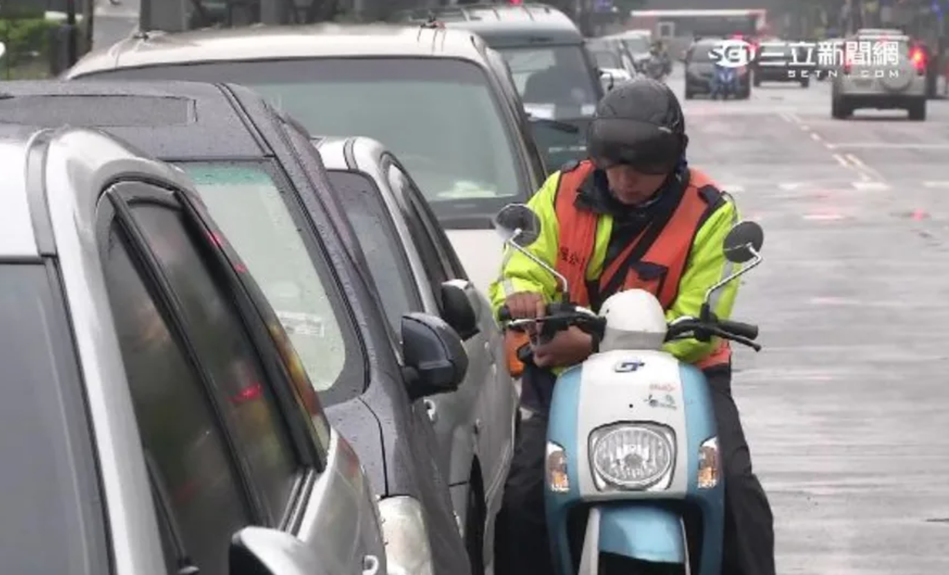 北市車主小心!路邊停車「繳費方式大變動」今天正式上路