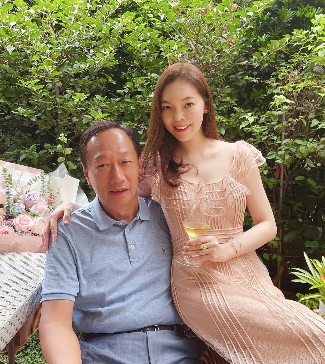 曾馨瑩恐休夫?知名律師曝「郭董婚前協議」 點名1關鍵「親授最佳反擊」:太狠了