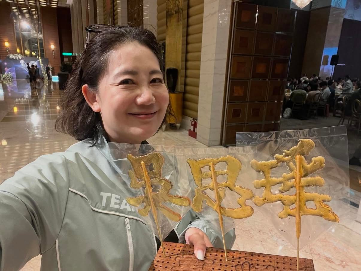校花等級的美貌!民進黨戰將「仙氣畢業照曝光」 今成美魔女「一路美到現在」