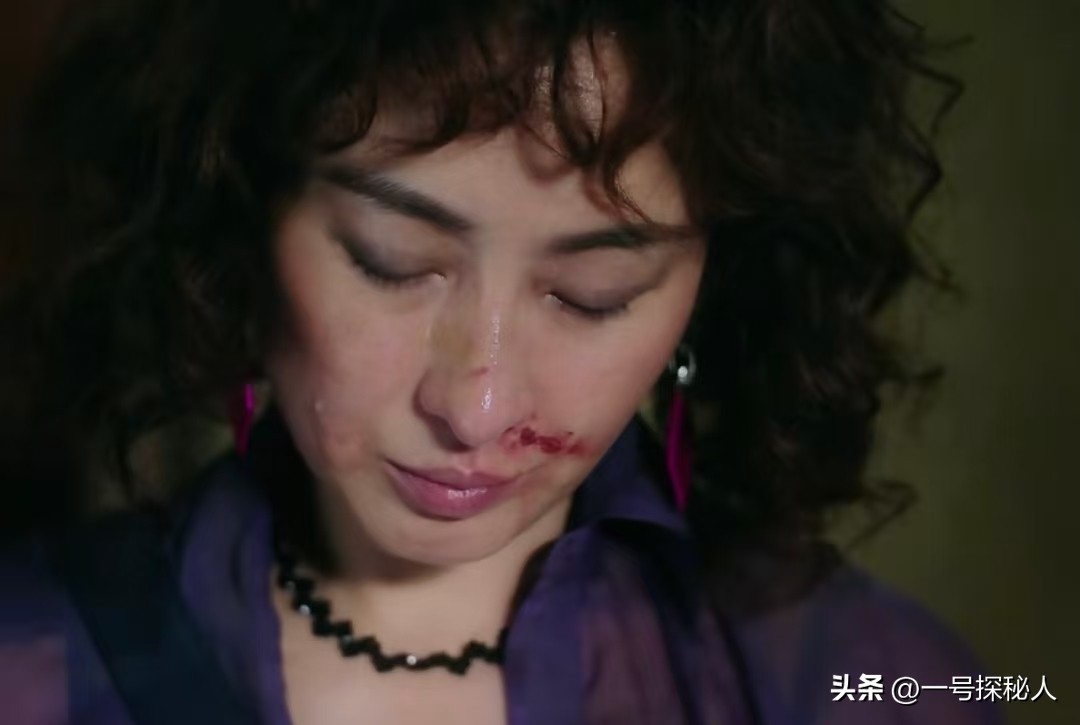 因外遇醜聞淡出！45歲女星被目擊「剃光頭形象全毀」　「竟與化療有關」網拍手叫好...