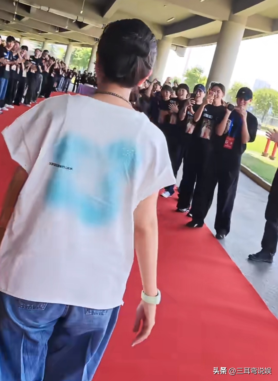演藝圈最寵妻！台灣歌王「為大14歲妻」甜慶生　偷準備「2大超狂驚喜」網看哭：最甜姊弟戀♥️