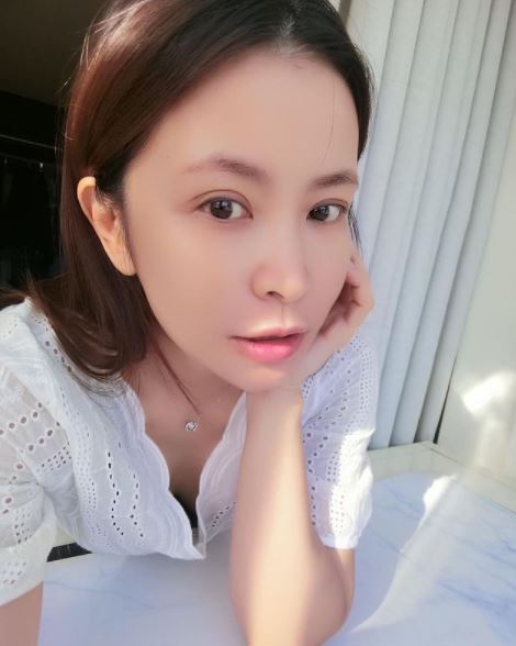 清新脫俗的美! 八點檔女星「曬19歲青澀嫩照」 散發仙氣「如今48歲素顏驚人」
