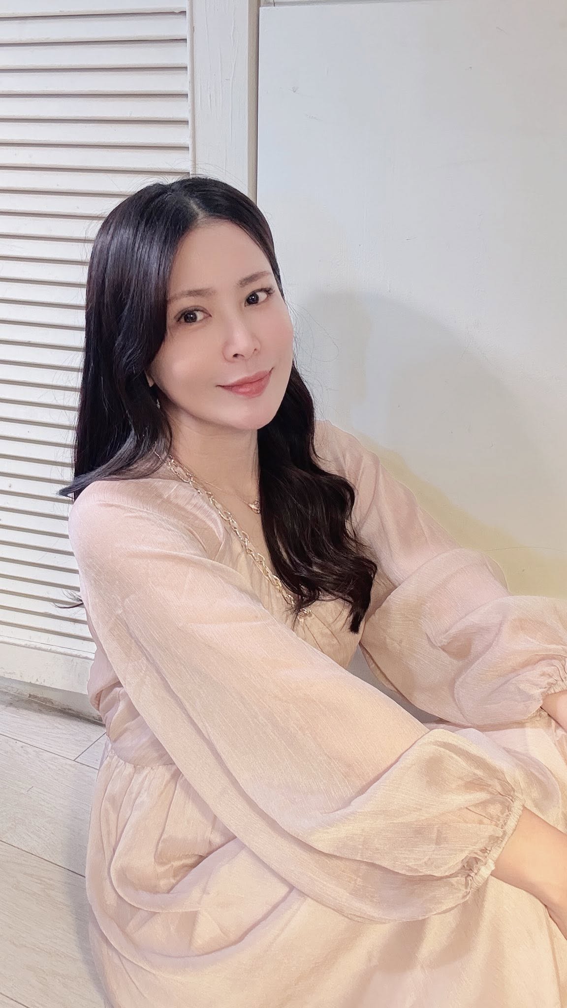 清新脫俗的美! 八點檔女星「曬19歲青澀嫩照」 散發仙氣「如今48歲素顏驚人」