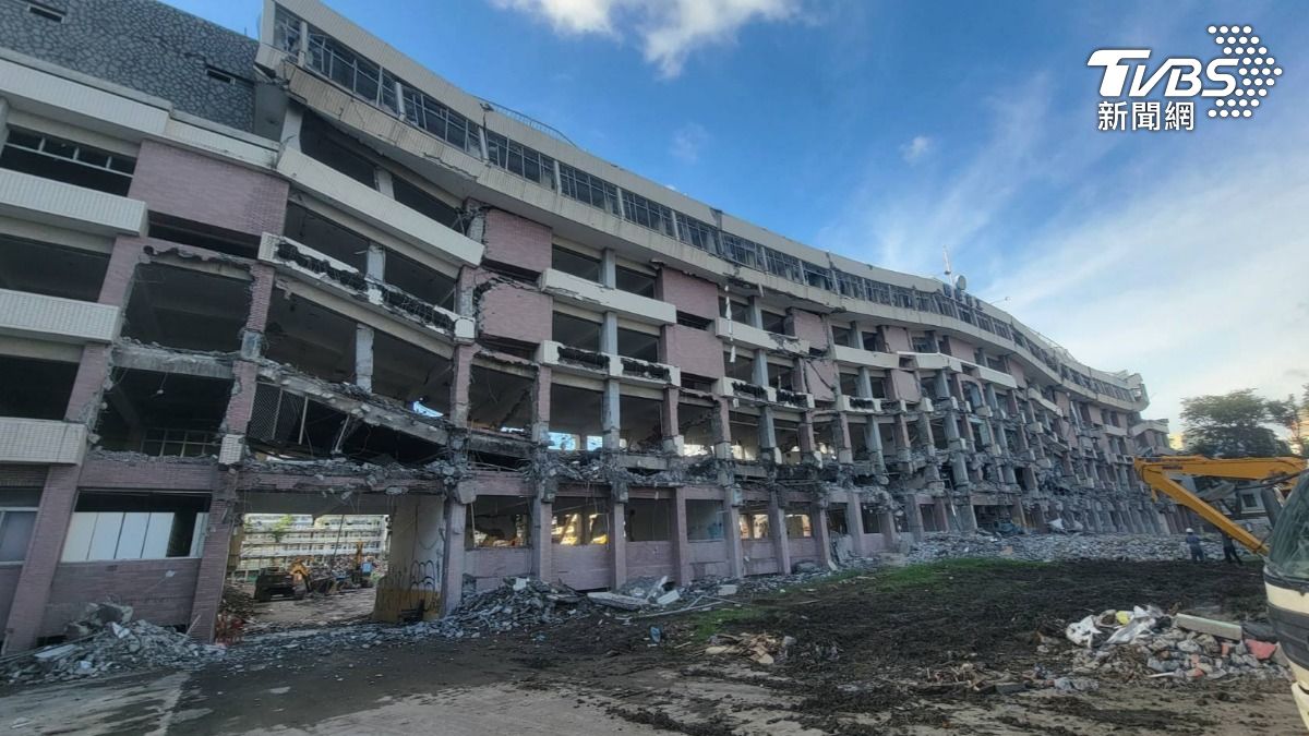 台灣名校爆倒閉!6棟全拆除「夷為平地」市府出手了