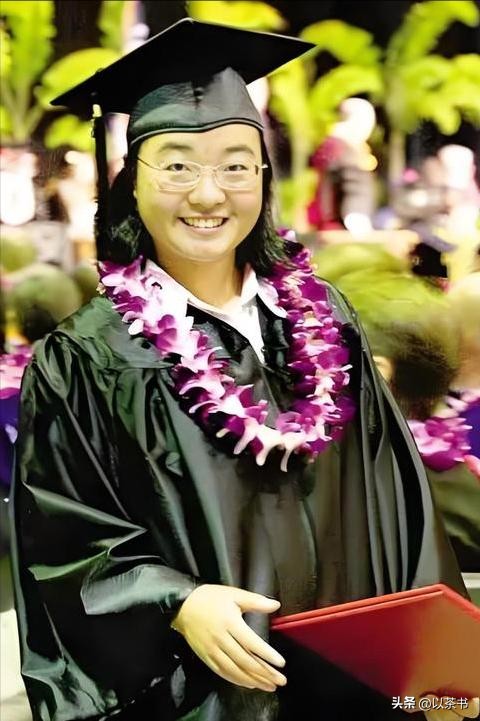 靠張藝謀爆紅!初代謀女郎「在夏威夷被目擊」 才40歲「胖到認不出」無數人卻拍手叫好