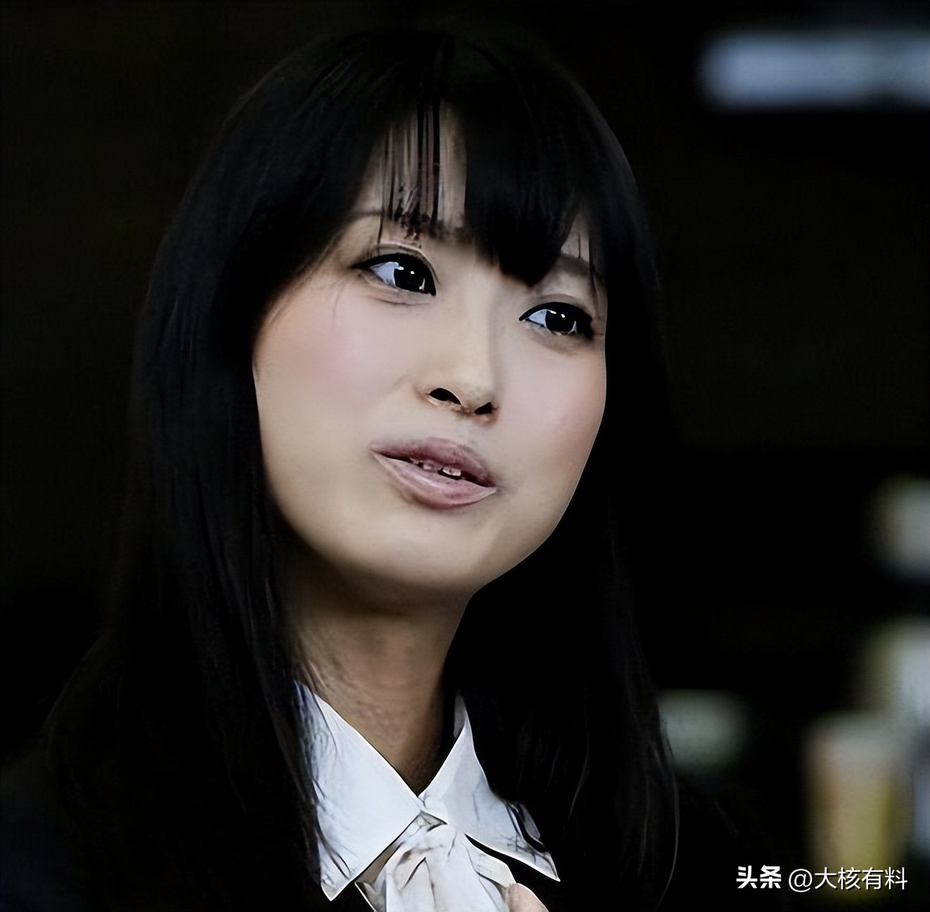 被封最美議員!昔拍超辣泳裝照「選民看傻眼」 出軌已婚政治大咖「她1句話讓人搖頭」