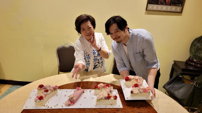 陳淑芳83歲大壽！他神秘慶生「認了兒子像撿來的」　曝當年拍戲淚崩：「兒子求我不要...」