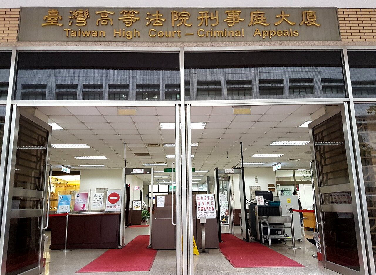 漏結帳75元拿鐵!超商店員「遭起訴判刑」 高院「罕見砲轟雇主」改判了