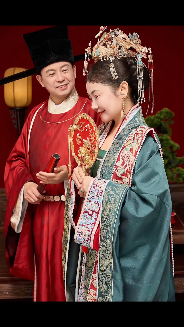 演《唐伯虎點秋香》爆紅!資深男星退休租屋「窗戶一推就掉」超破敗 被讚「錢都拿去寵妻」老婆驚回春