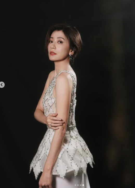 台灣「第一凍齡美魔女」是誰?網點名「55歲天然女神」還當媽了:大贏賈靜雯、謝金燕