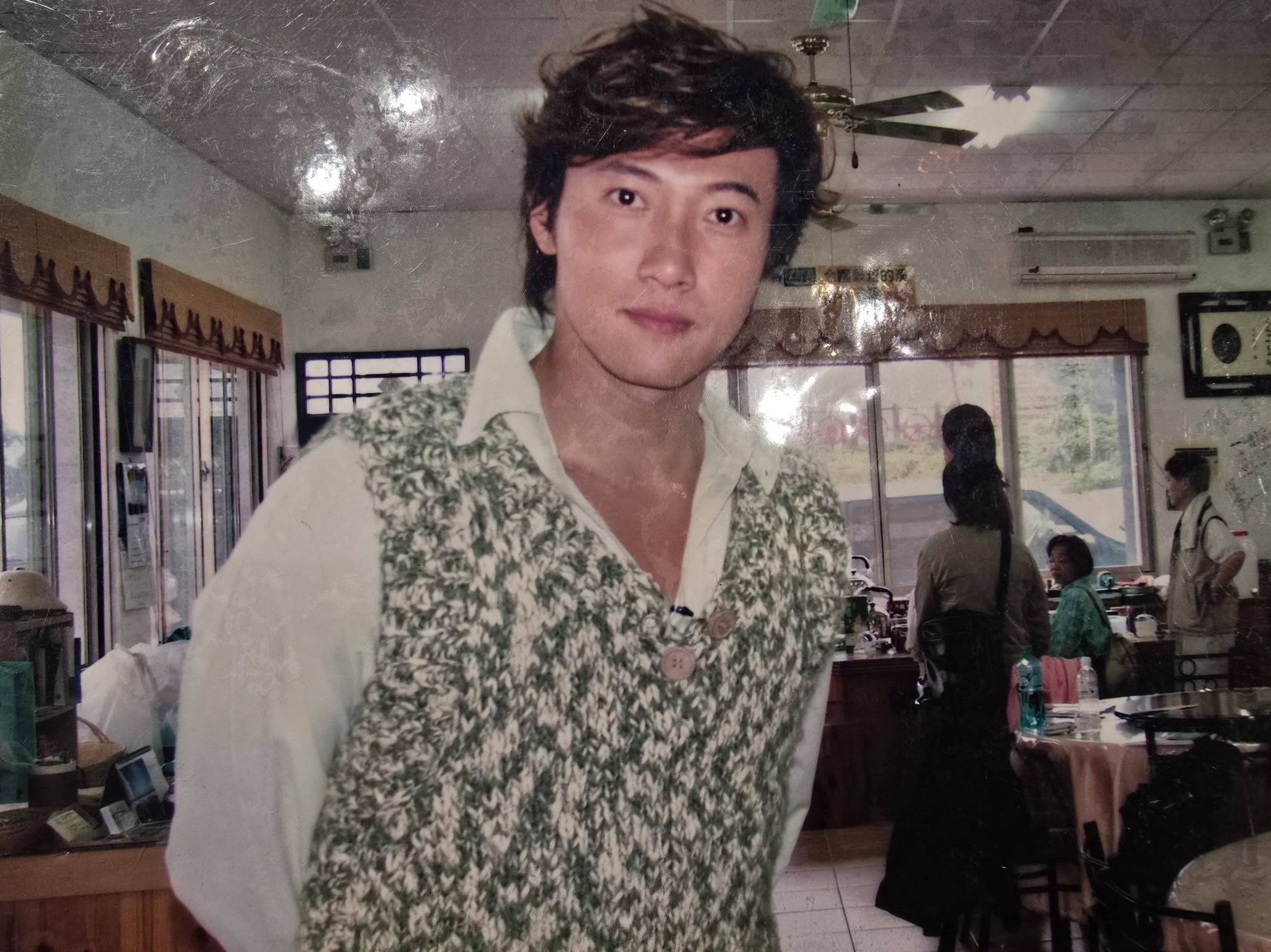 昔日亞洲美食天王!59歲陳鴻「全心照顧失智母」至今未婚 驚爆「遭騙3000萬」慘抵押房產