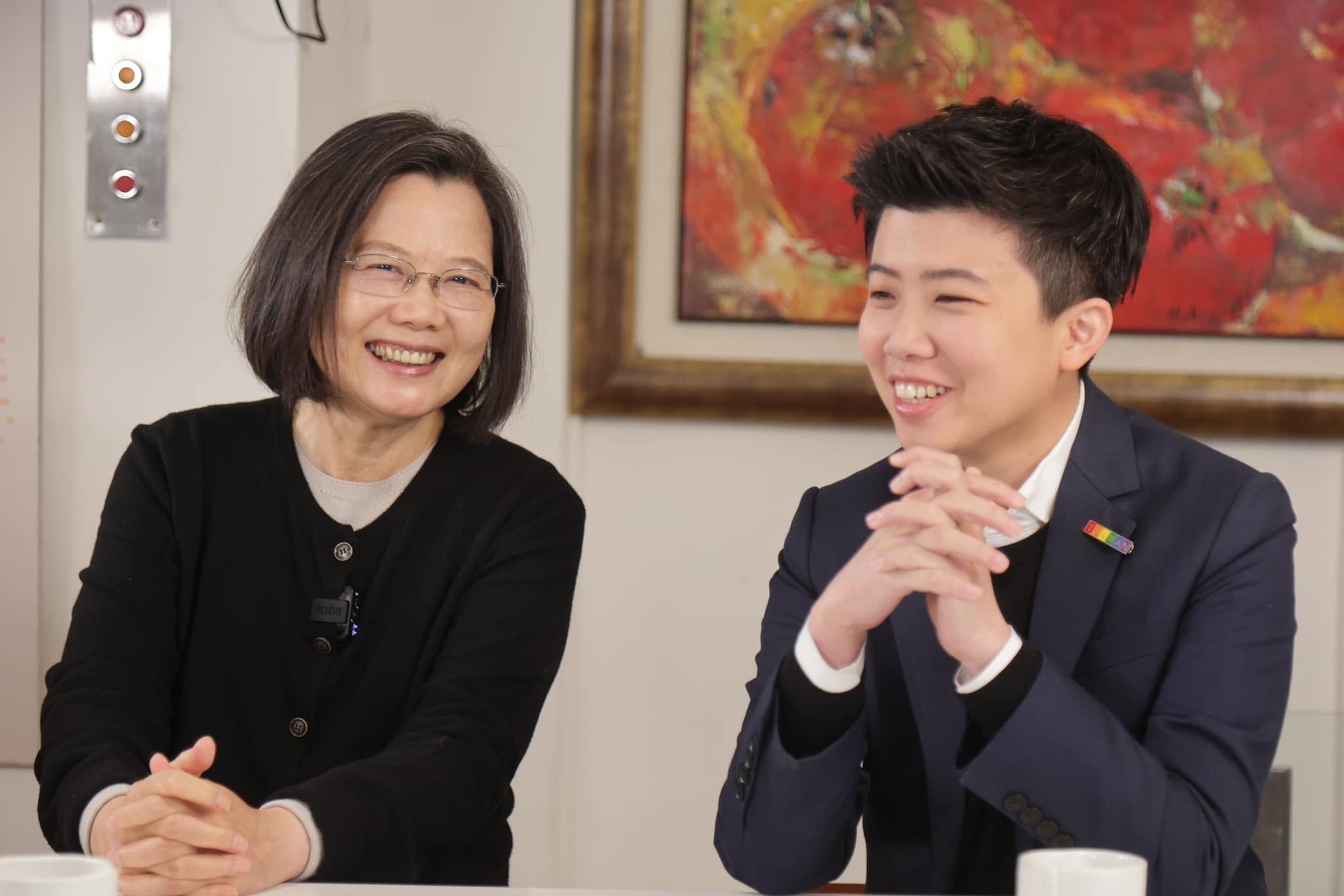 從小排斥穿洋裝!苗博雅出櫃「媽媽反應曝光」 嘆息「政治不是人幹的」沒心力結婚